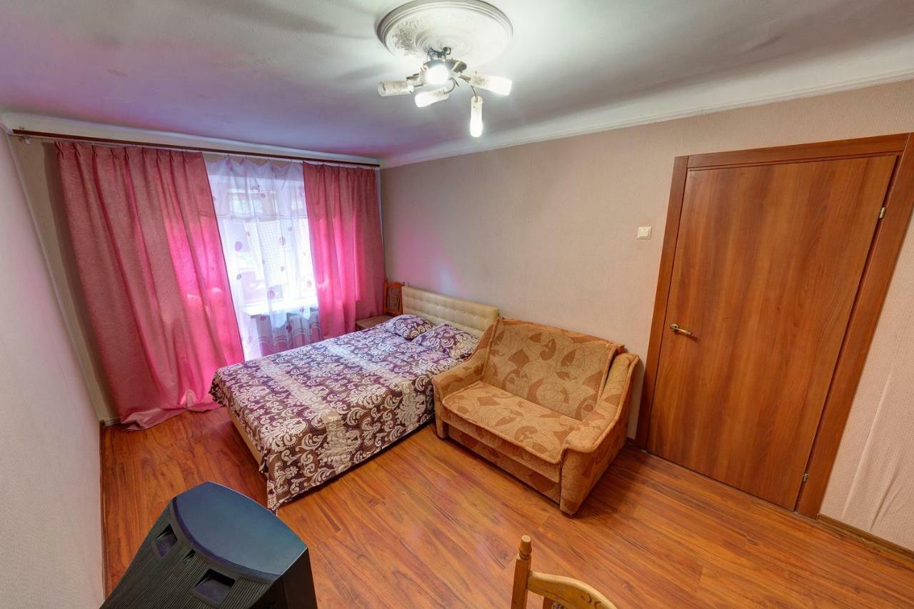 Apartments On The Street Evgeniya Konovalets, 29A Kiev Extérieur photo